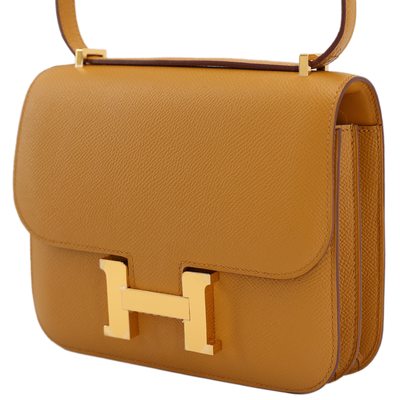 HERMÈS Constance Mini 18 Sesame Epsom GHW