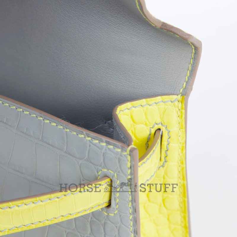 Hermès Kelly Sellier Mini II Special Order HSS Gris Perle / Lime Matte Crocodile Alligator GHW