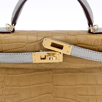Hermès Kelly Sellier Mini II Special Order HSS Kraft / Gris Perle Matte Crocodile Alligator GHW