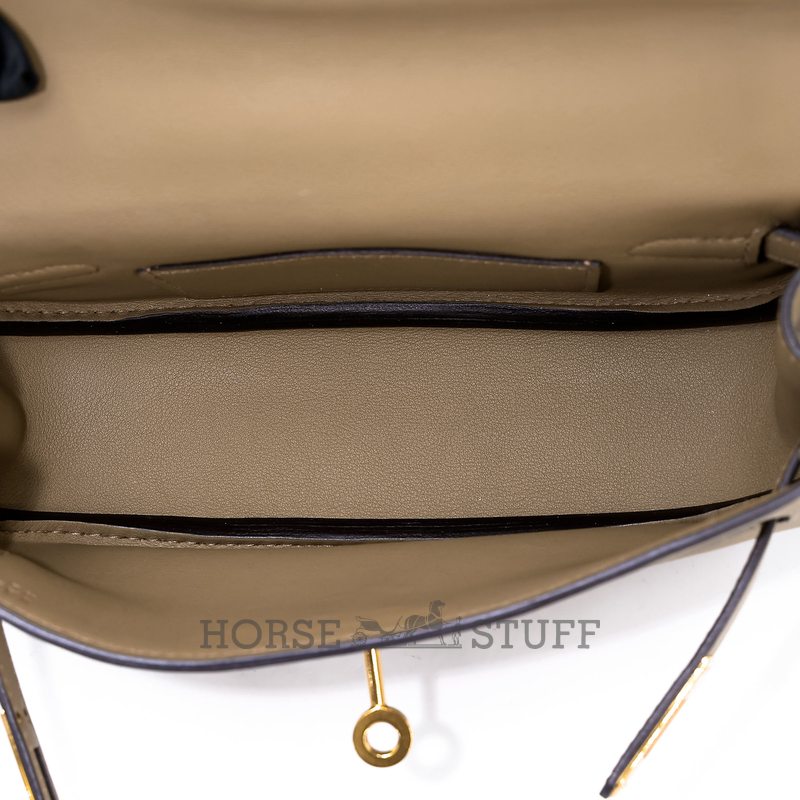 Hermès Kelly Moove Beige Marfa Swift GHW
