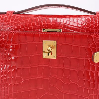 Hermès Kelly Pochette Clutch Rouge de Coeur Shiny Crocodile Alligator GHW