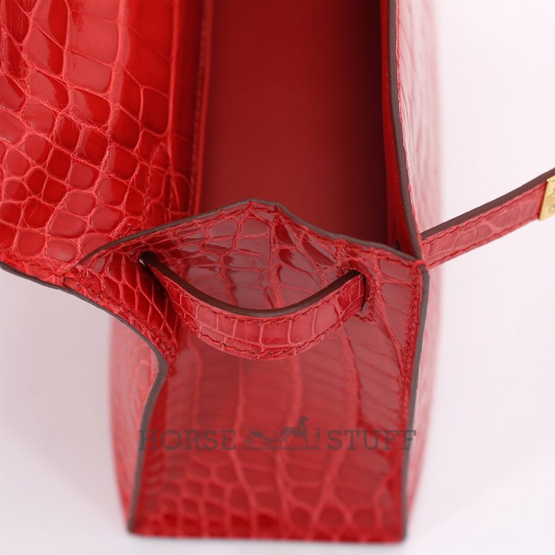 Hermès Kelly Pochette Clutch Rouge de Coeur Shiny Crocodile Alligator GHW