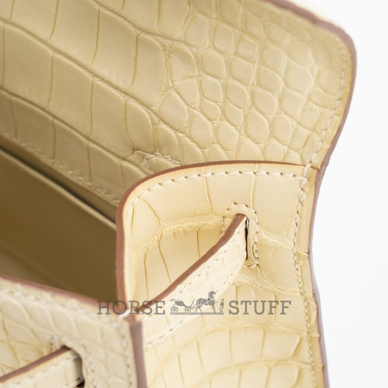 Hermès Kelly Pochette Clutch Vanilla Matte Crocodile Alligator GHW