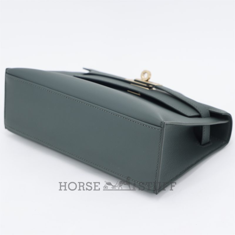 HERMÈS KELLY POCHETTE CLUTCH Vert Mangrove Swift Permabrass