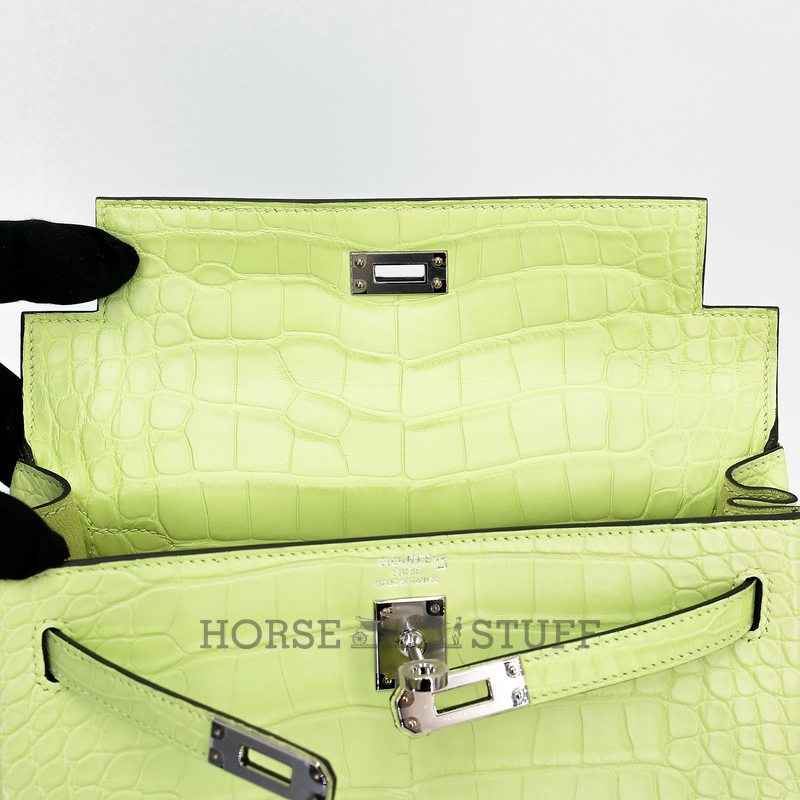 Hermès Kelly Retourne 25 Jaune Bourgeon Matte Crocodile Alligator PHW