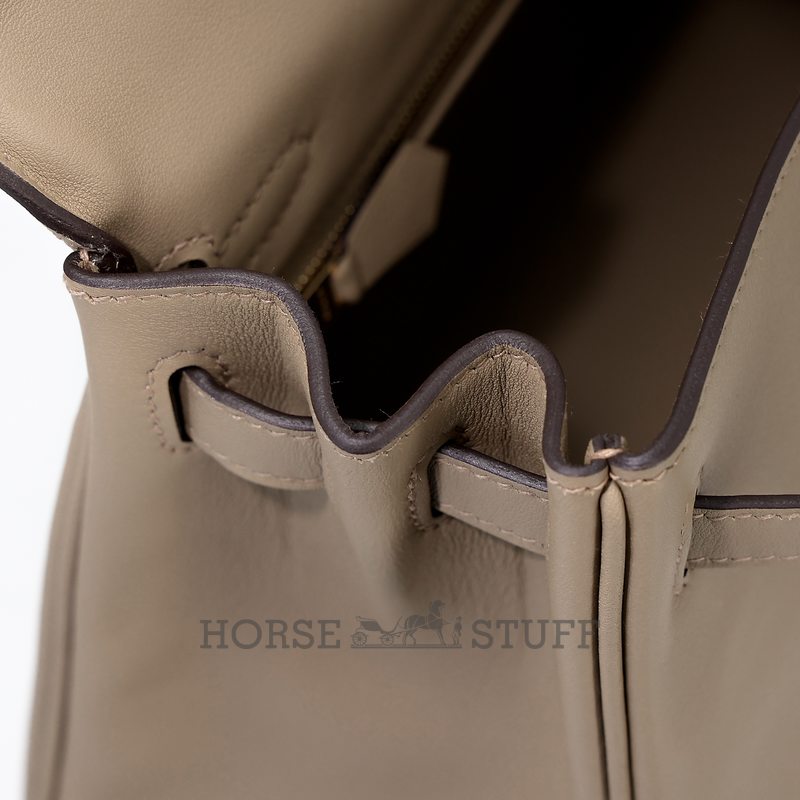 Hermès Kelly Retourne 25 Beige Marfa Swift GHW