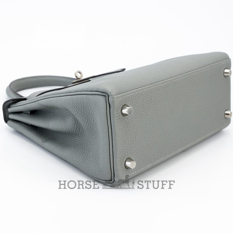 Hermès Kelly Retourne 25 Gris Mouette Togo PHW