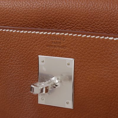 Hermès Kelly Retourne 28 Gold Fauve Barenia Faubourg PHW