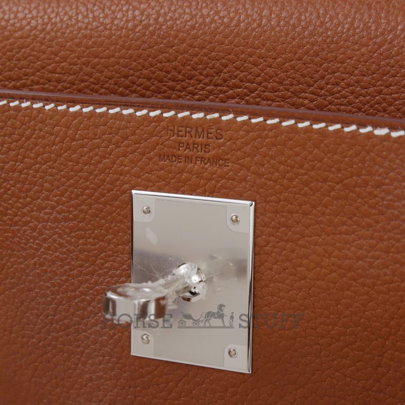 Hermès Kelly Retourne 28 Gold Fauve Barenia Faubourg PHW