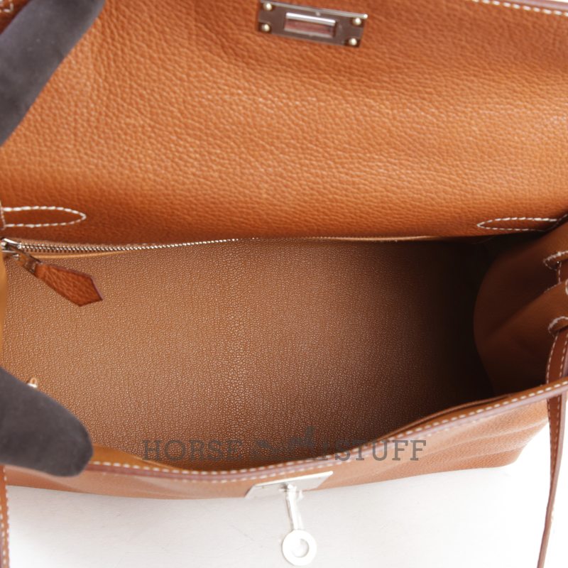 Hermès Kelly Retourne 28 Gold Fauve Barenia Faubourg PHW