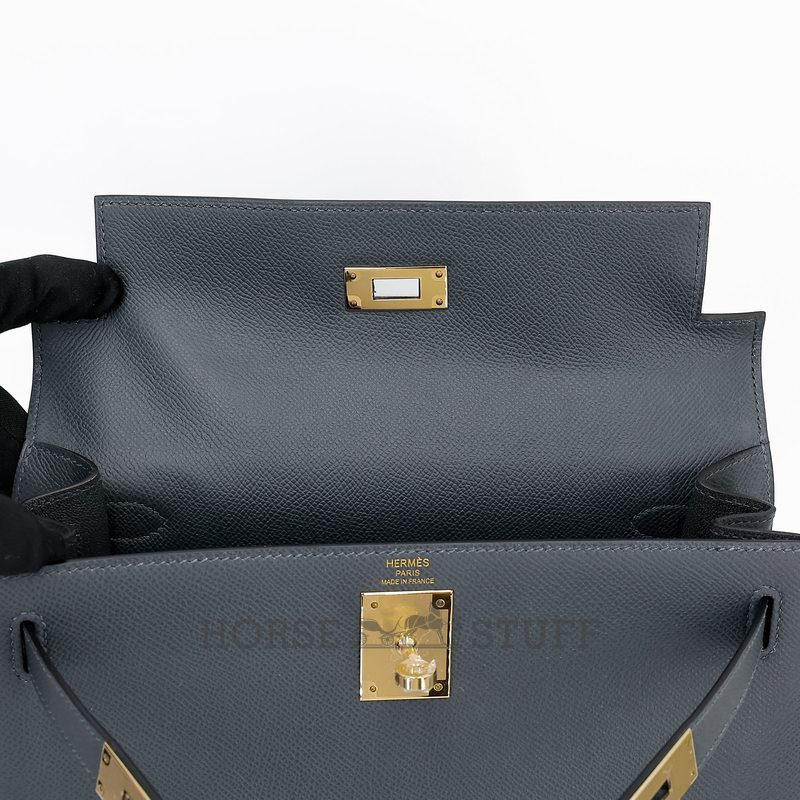 Hermès Kelly Sellier 28 Gris Misty Epsom Permabrass