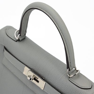 Hermès Kelly Retourne 28 Gris Mouette Togo PHW 